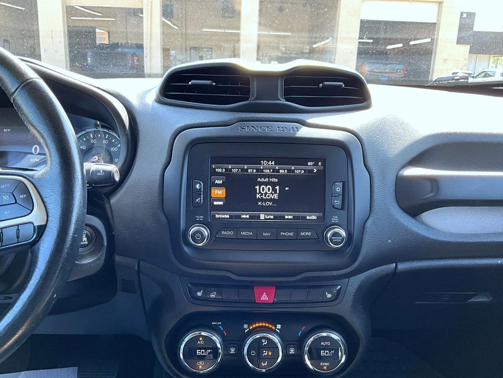Used 2015 Silver Jeep Limited image 14