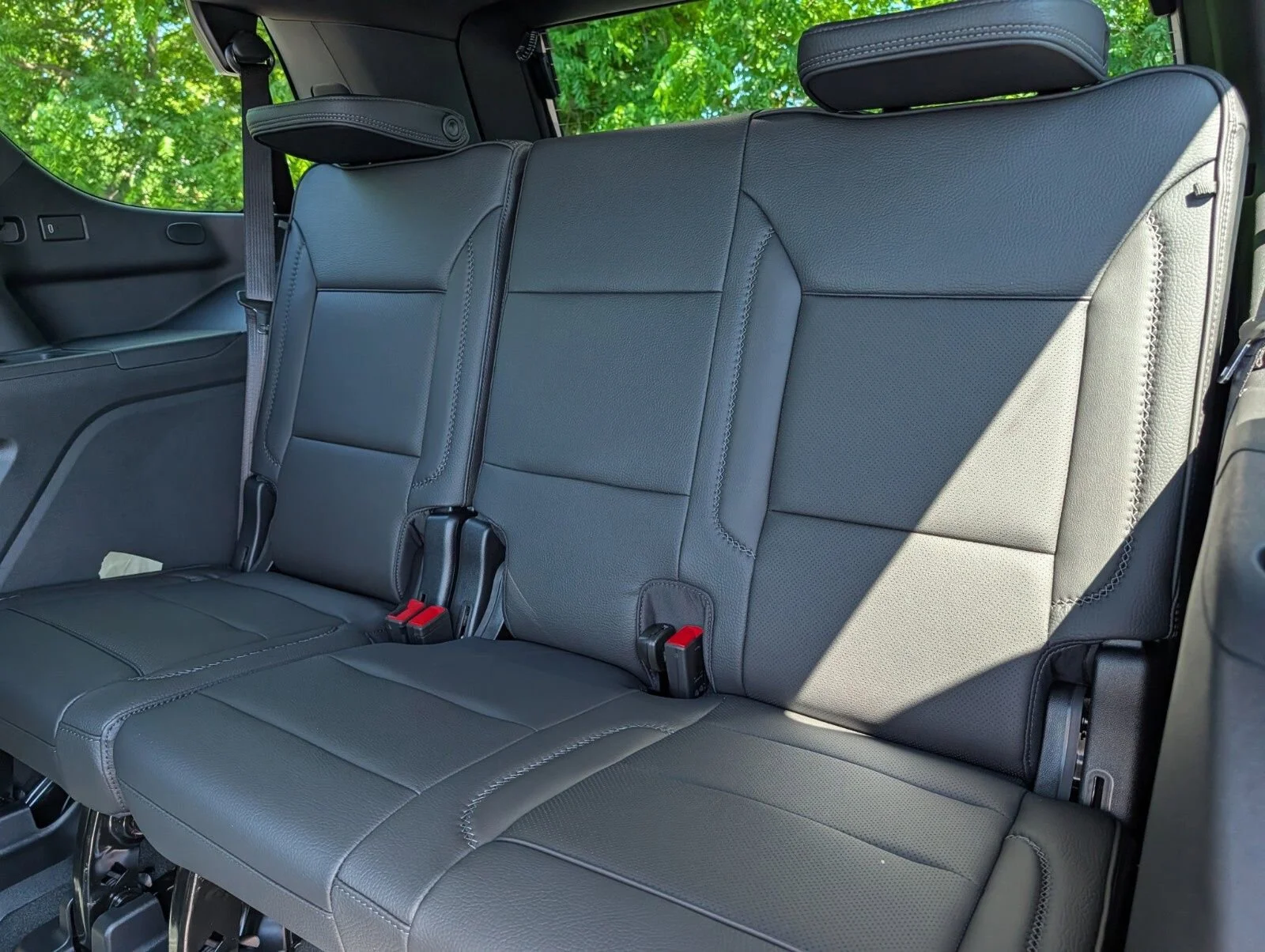 2026 GMC Yukon Denali - Photo 27