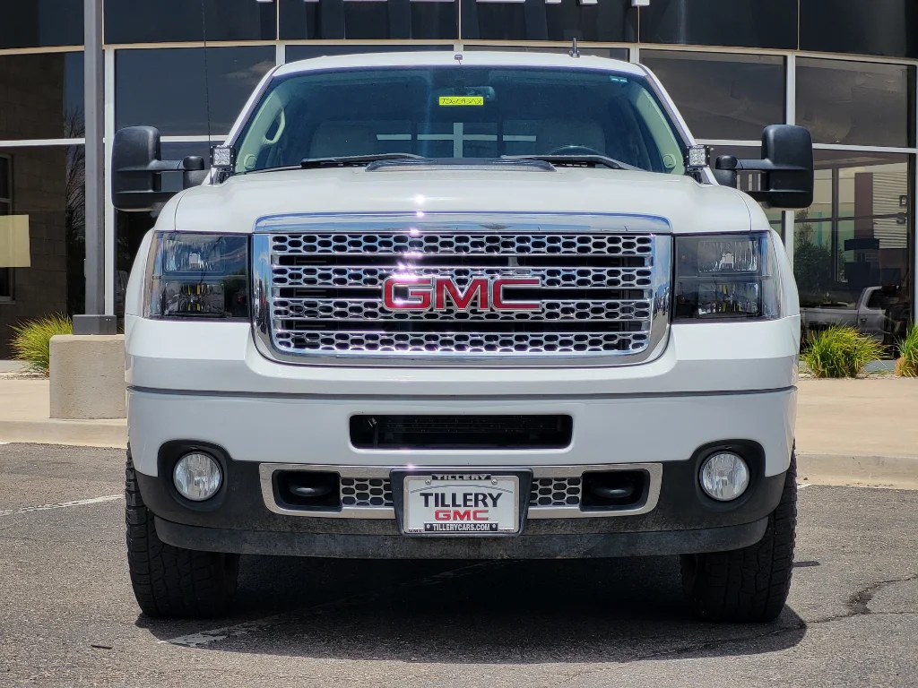 Used 2014 SUMMIT WHITE GMC Denali image 3