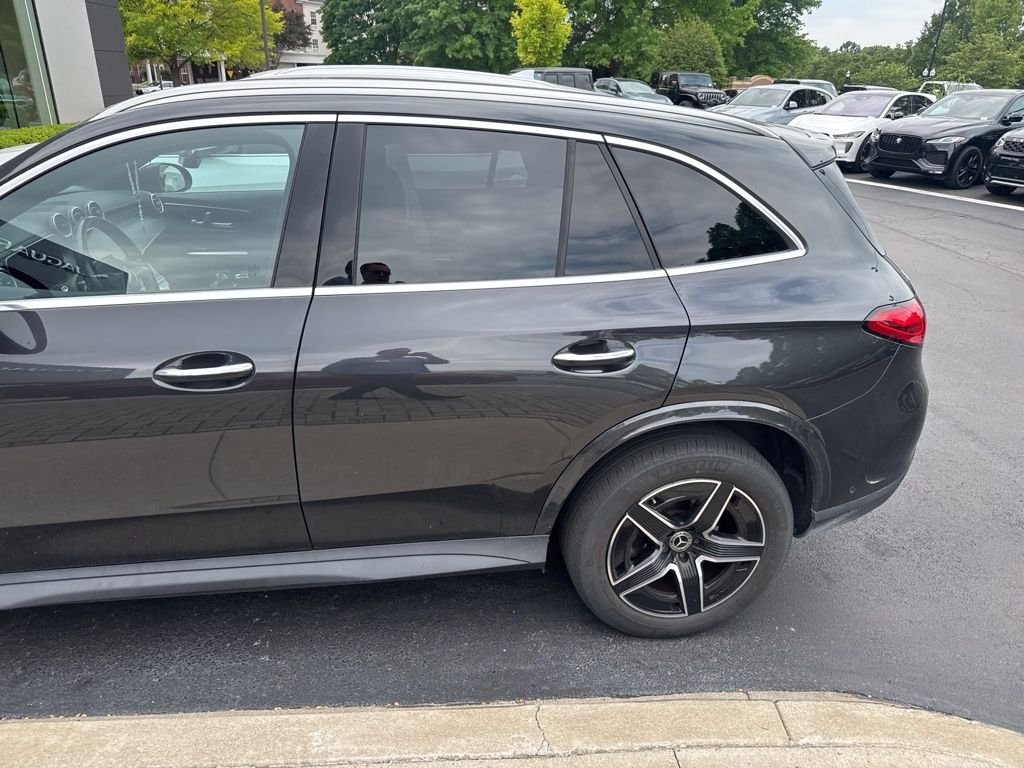 Used 2023 Graphite Gray Metallic Mercedes-Benz GLC 300 image 13