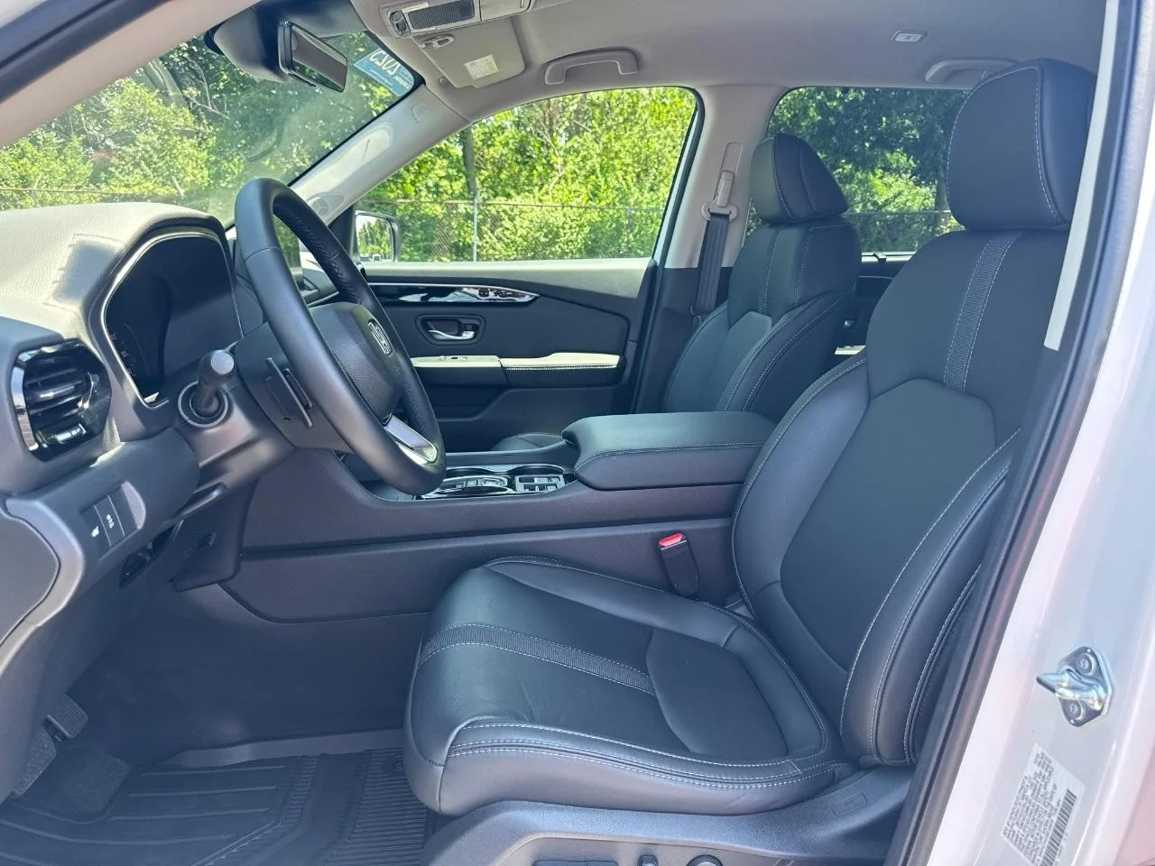 2025 Honda Pilot EX-L - Photo 20