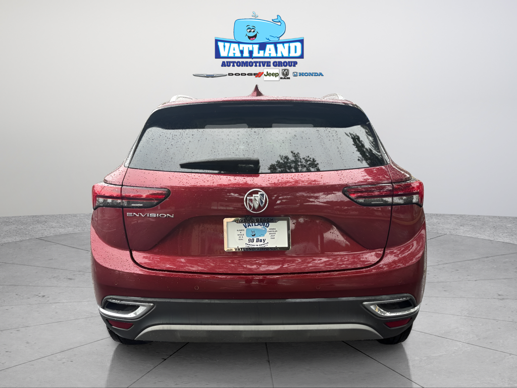 Used 2021 Red Buick Essence image 4