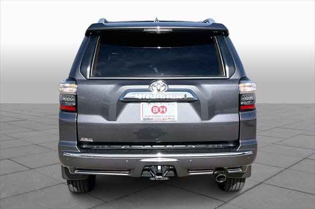 Certified Used 2022 MAGNETIC GRAY MET. Toyota  image 4