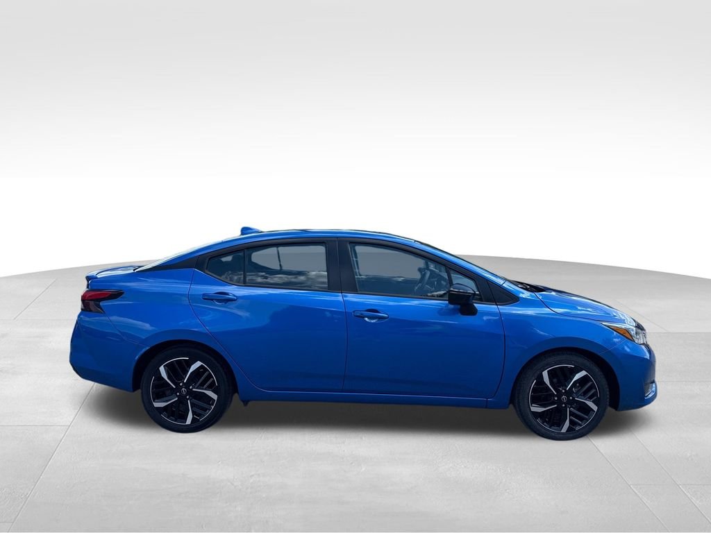Used 2024 Blue Nissan 1.6 SR image 7