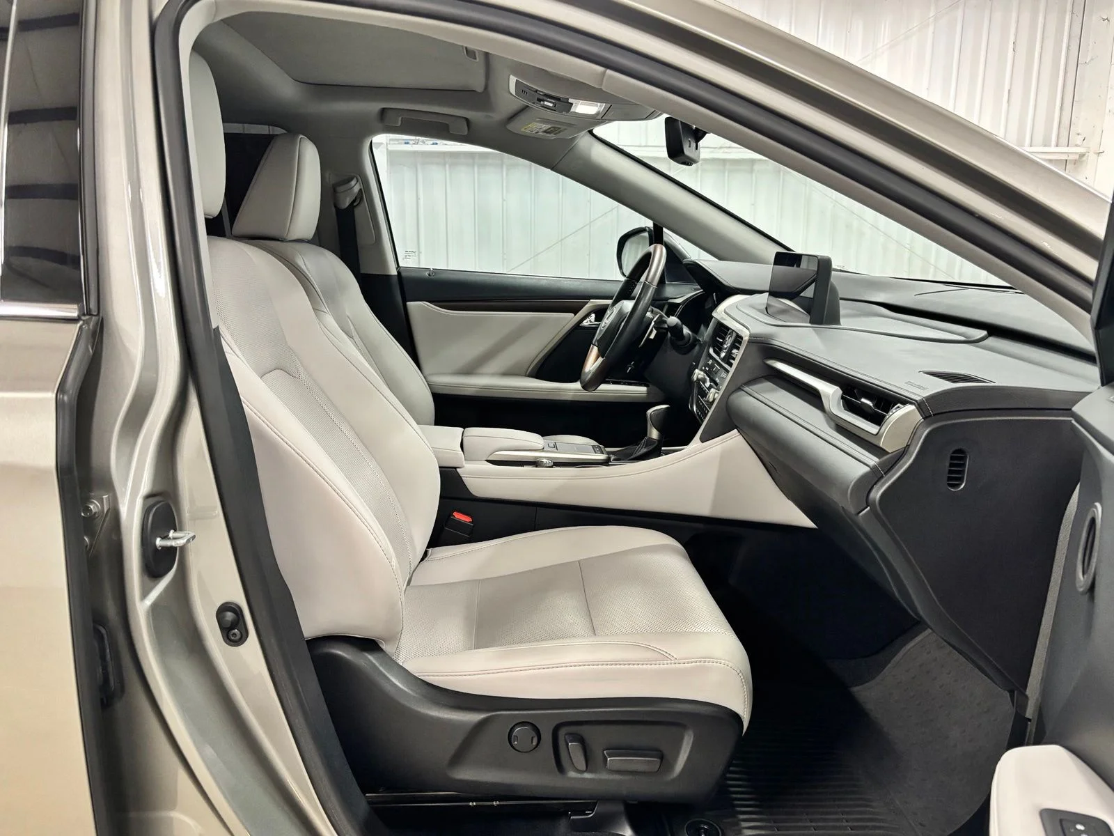Used 2021 Silver Lexus 350 image 21