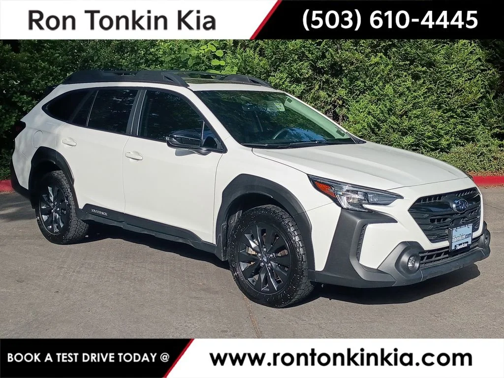 Used 2025 Crystal White Pearl Subaru Onyx Edition XT image 1