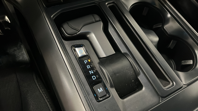 Used 2024 Avalanche Gray Ford XLT image 35