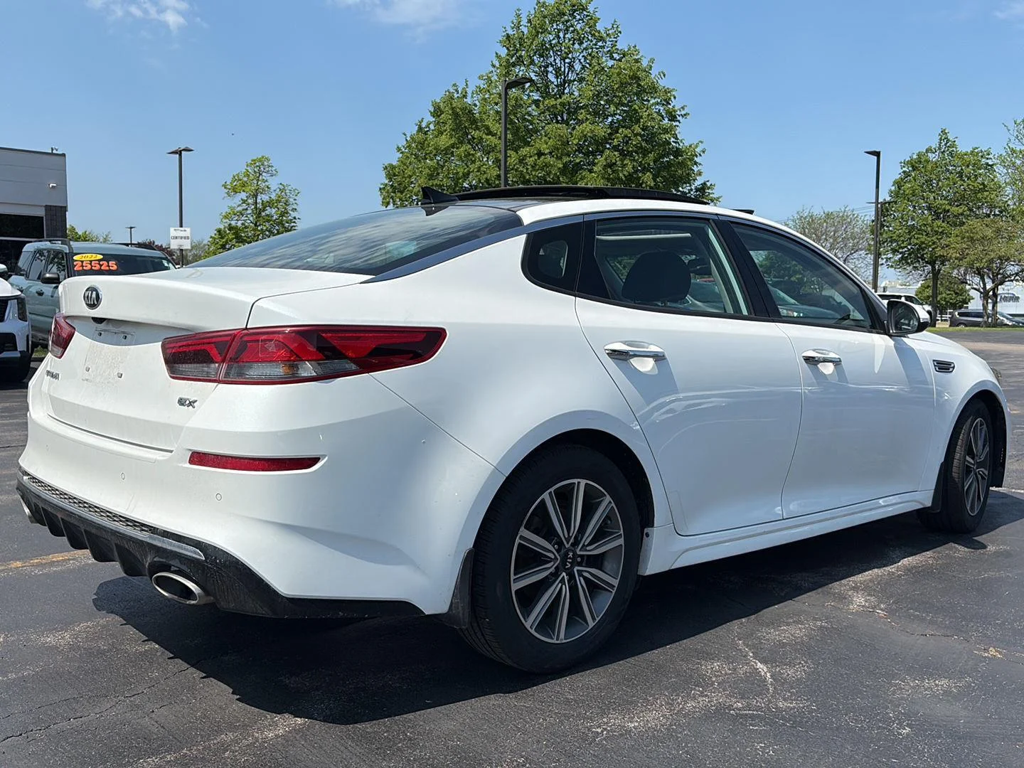 Used 2019 Snow White Pearl Kia EX image 15