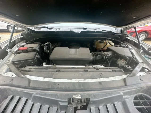 Used 2023 White Chevrolet LT image 40