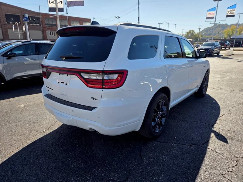 Used 2025 White Dodge R/T Premium image 7
