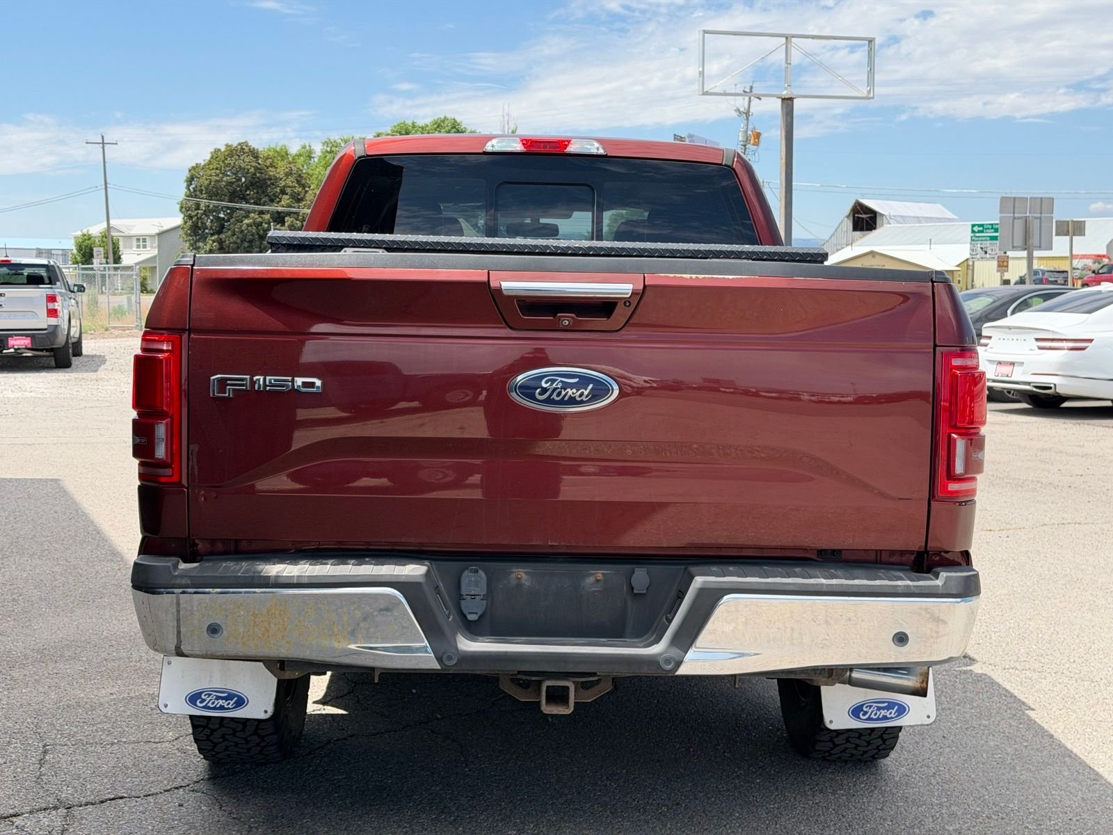 View vehicle photo 4
