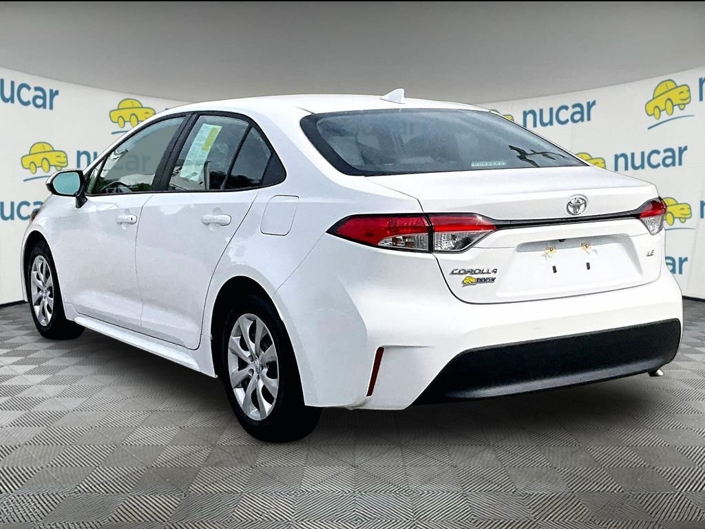 Used 2025 White Toyota LE image 4