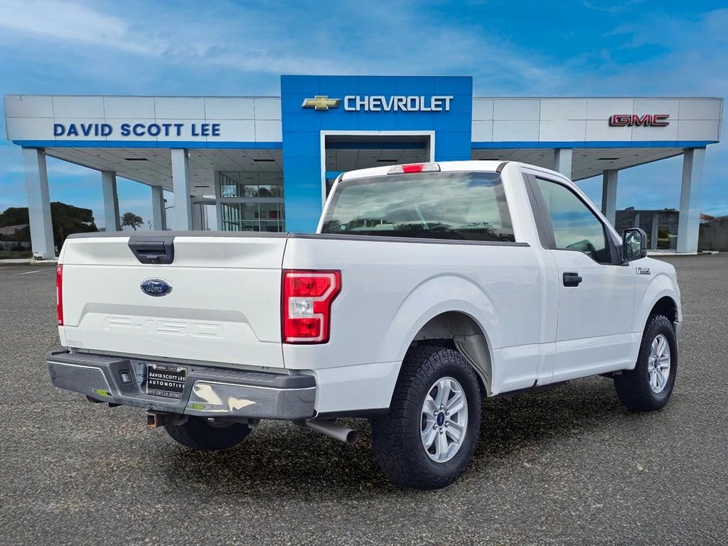 Used 2020 White Ford XL image 9