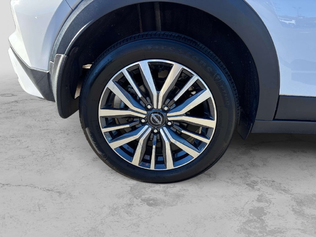 Used 2024 White Nissan SV image 30
