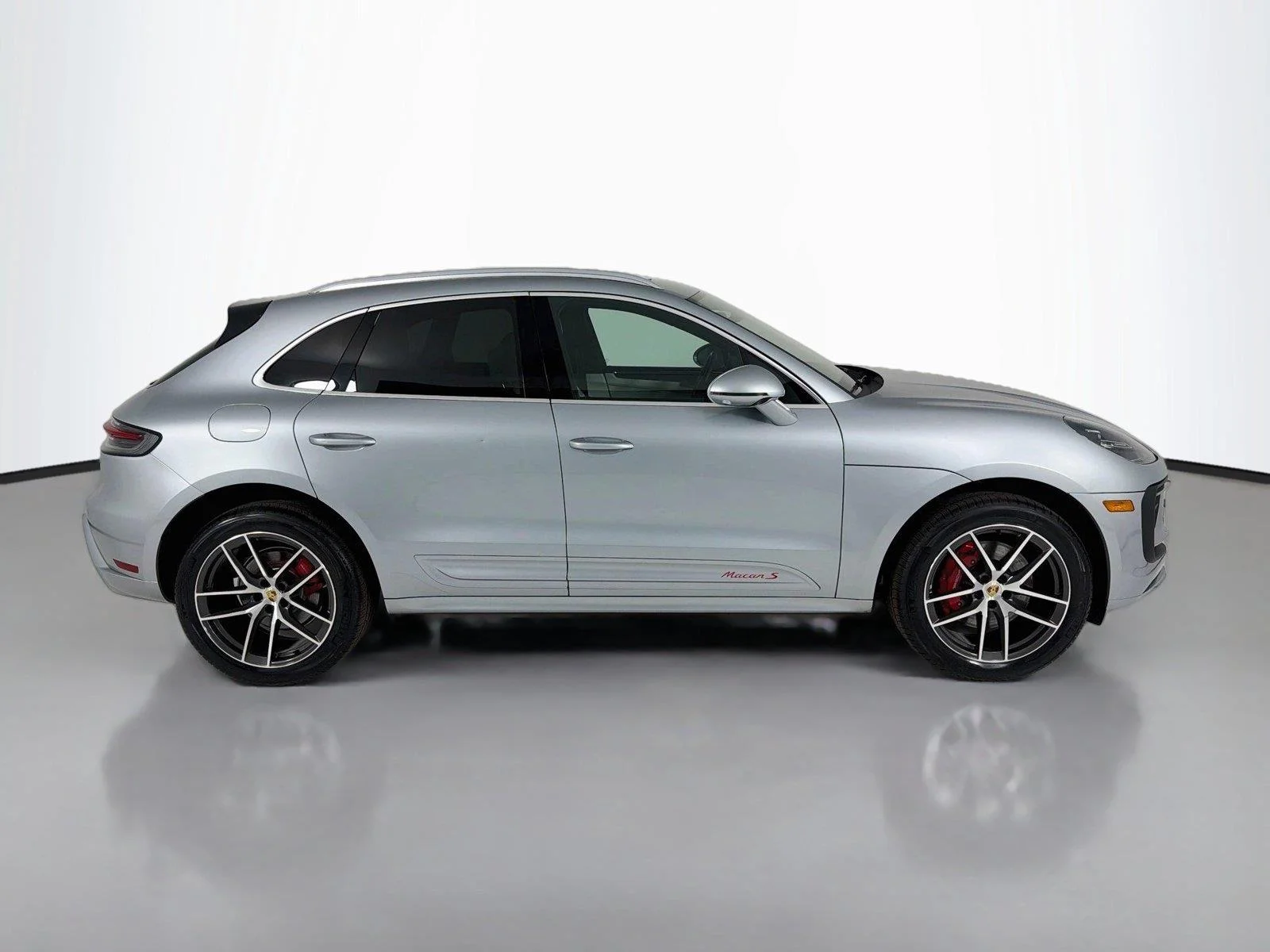 Certified Used 2023 Dolomite Silver Metallic Porsche S image 29