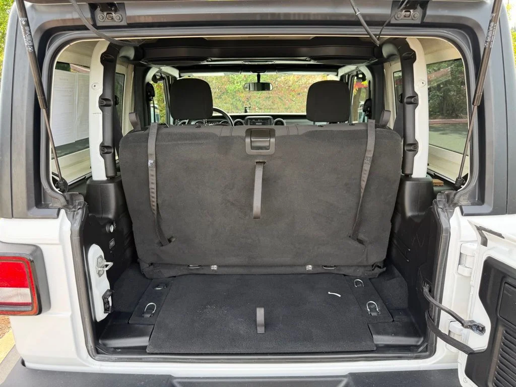 Used 2023 White/off-white Jeep Willys image 10
