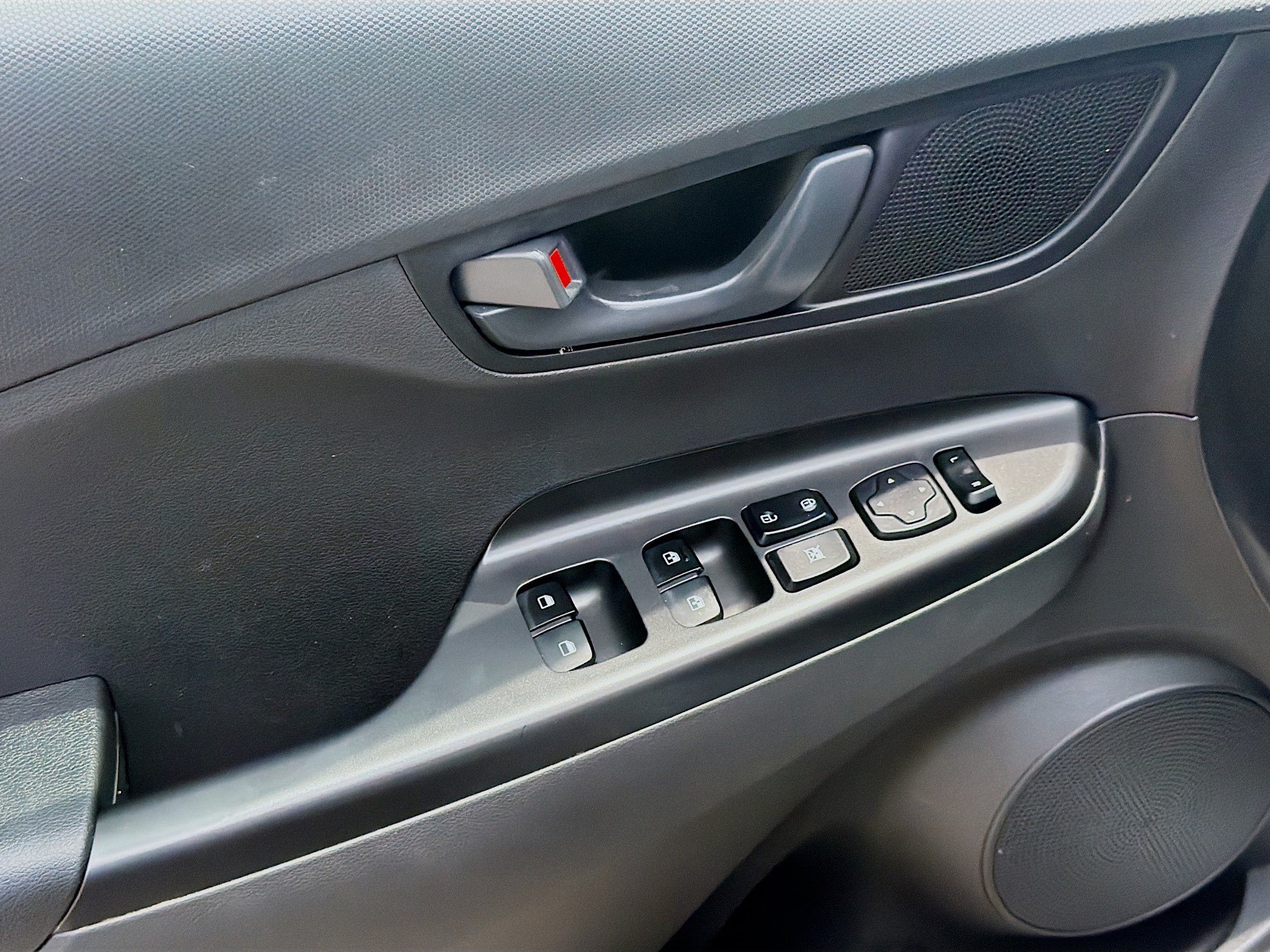 2023 Hyundai Kona SEL - Photo 14