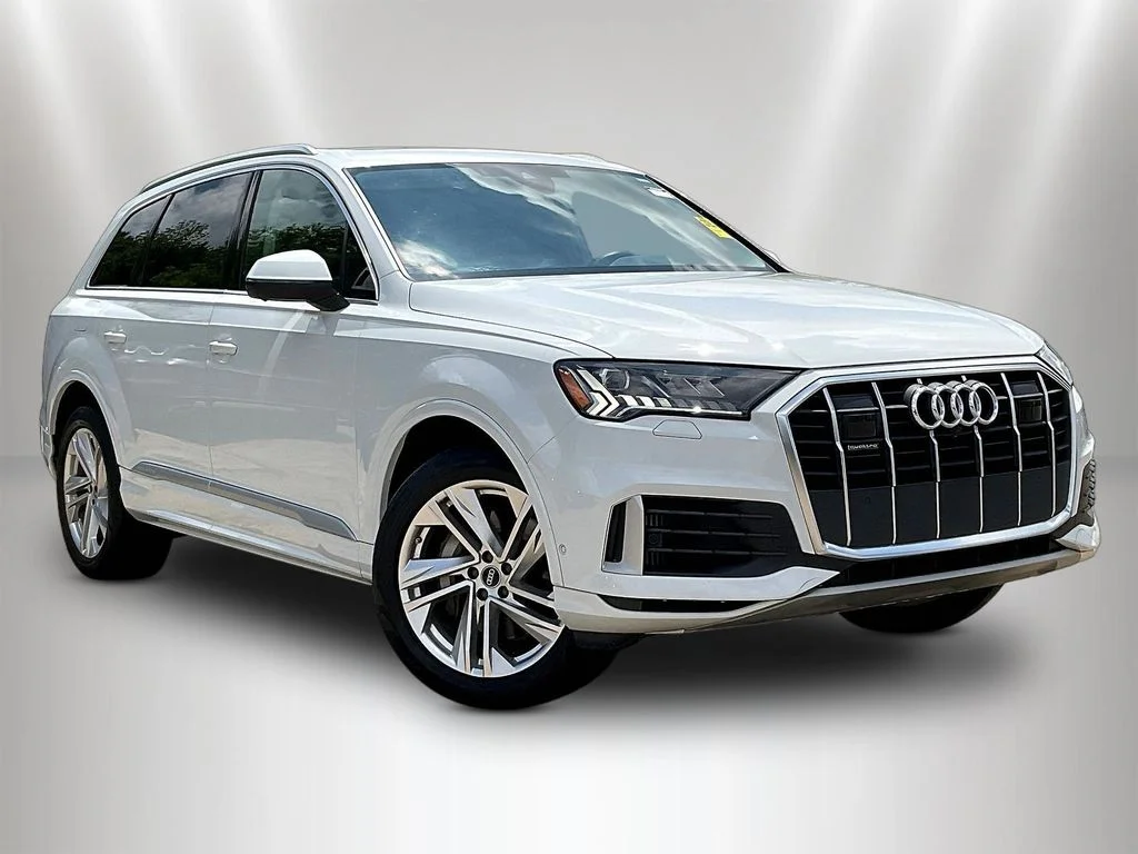 Used 2023 Glacier White Audi 55 Premium Plus image 3