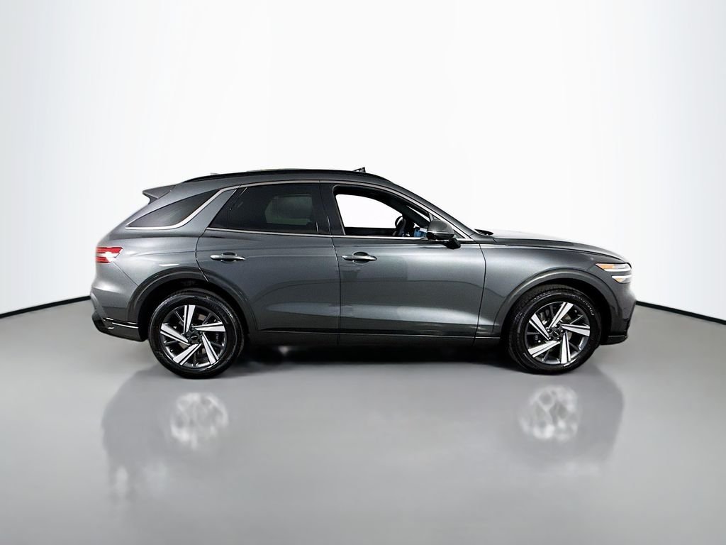 2026 GENESIS GV70 Sport Advanced - Photo 8