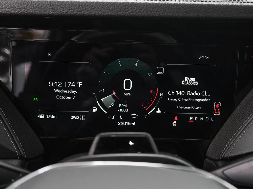 Used 2025 Onyx Black GMC Denali image 30