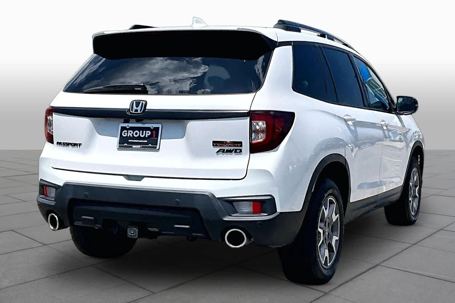 Certified Used 2023 Platinum White Pearl Honda TrailSport image 13