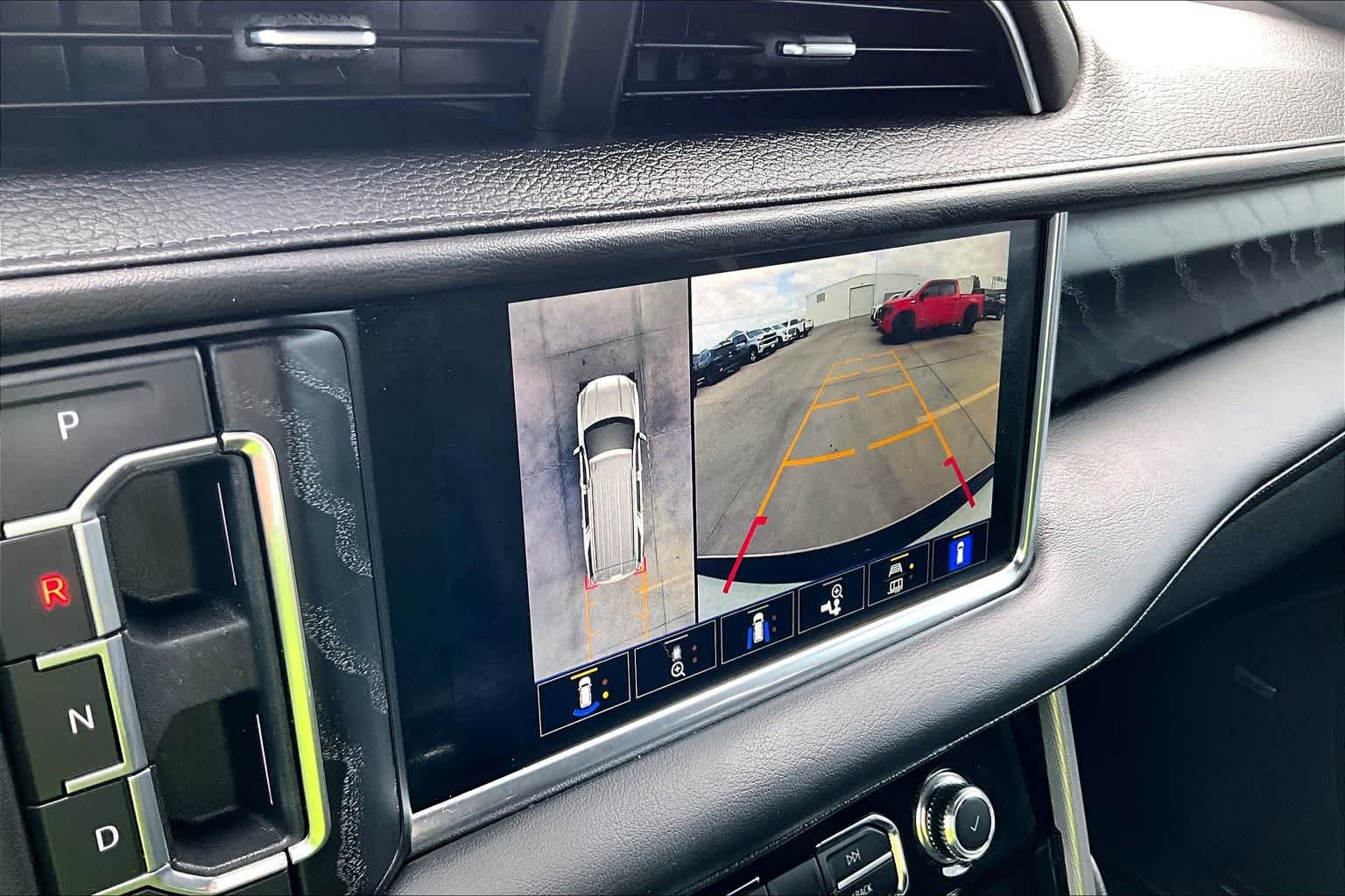 2023 GMC Yukon XL Denali - Photo 27