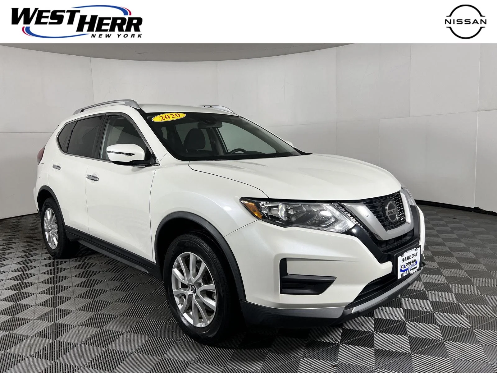Used 2020 Pearl White Tricoat Nissan SV image 1