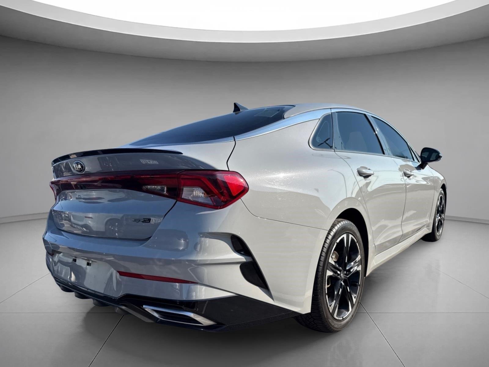 Used 2021 Wolf Gray Kia GT-Line image 15