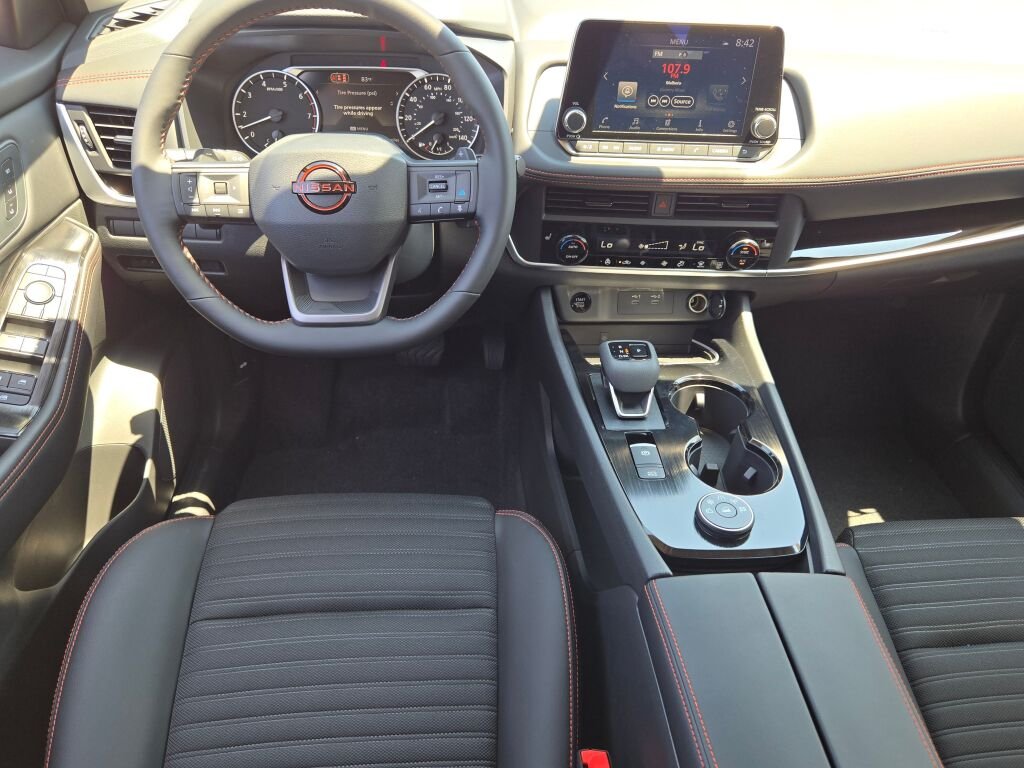 New 2026 Everest White Pearl TriCoat Nissan Rock Creek® image 20