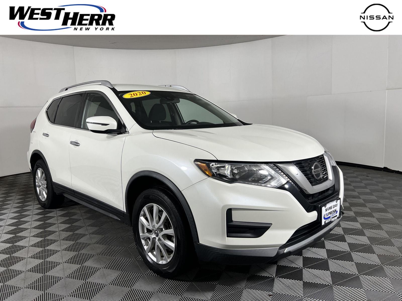 Used 2020 Pearl White Tricoat Nissan SV image 1