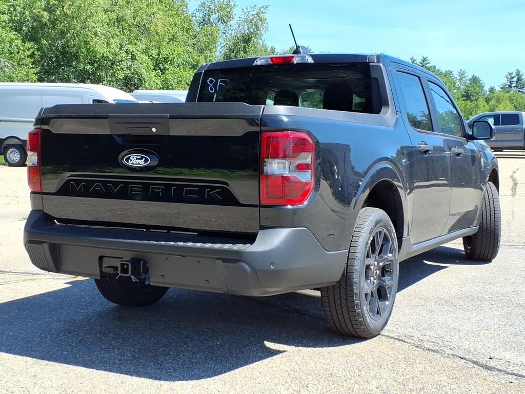 New 2026 Shadow Black Ford XLT image 5