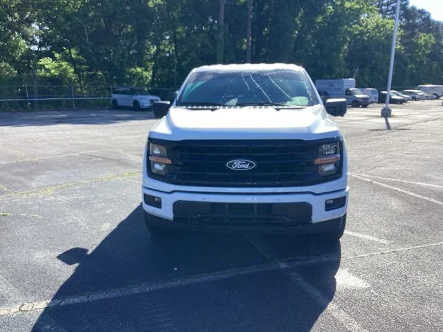 Used 2025 Oxford White Ford XLT image 5