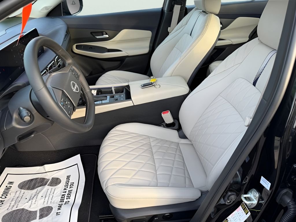 Used 2026 Super Black Nissan SL image 16
