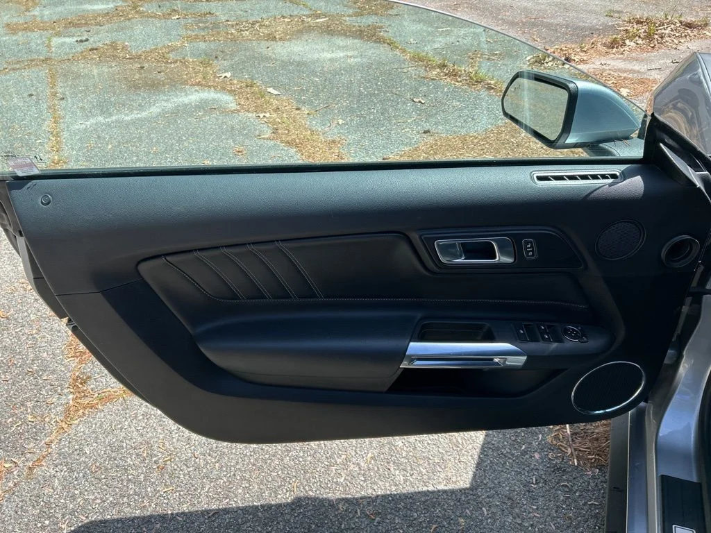 2023 Ford Mustang EcoBoost Premium - Photo 12