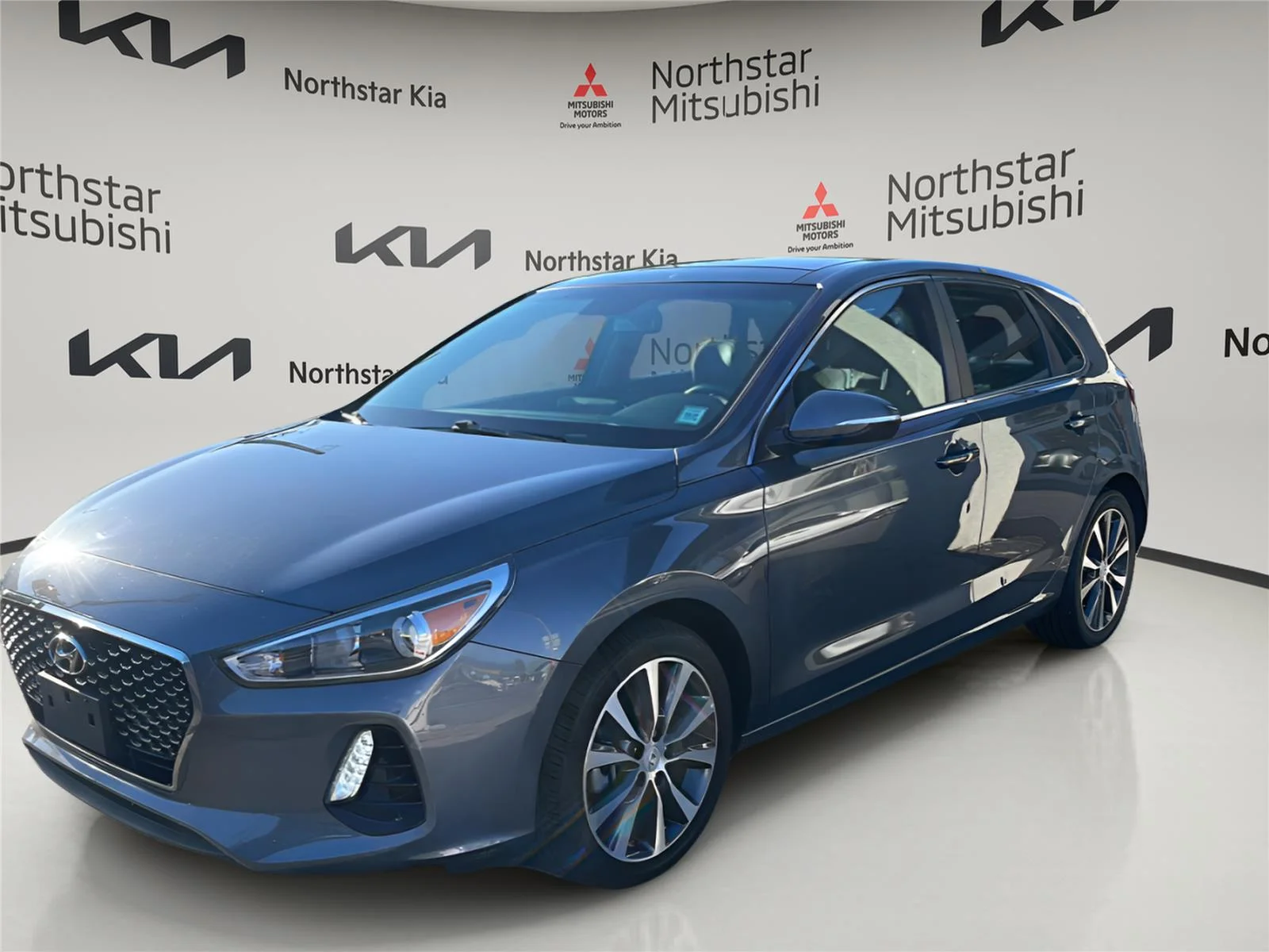 2019 Hyundai Elantra GT GT Auto's photo