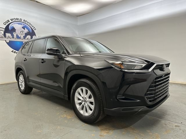 Used 2025 Black Toyota XLE image 12