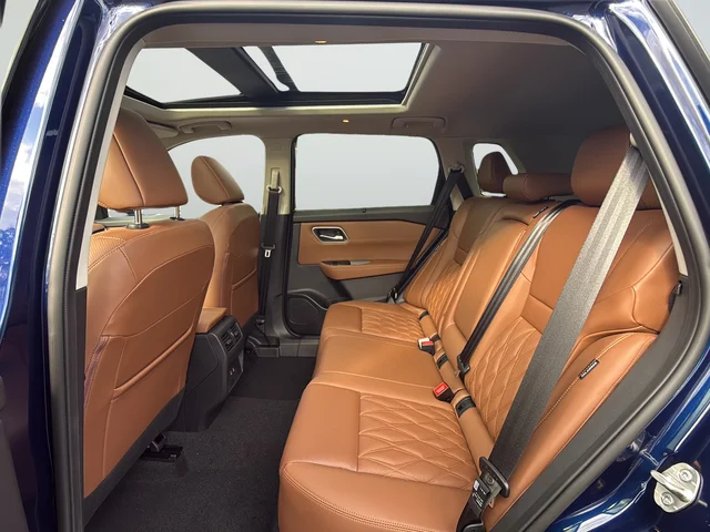 New 2026 Deep Ocean Blue Pearl Nissan Platinum image 27
