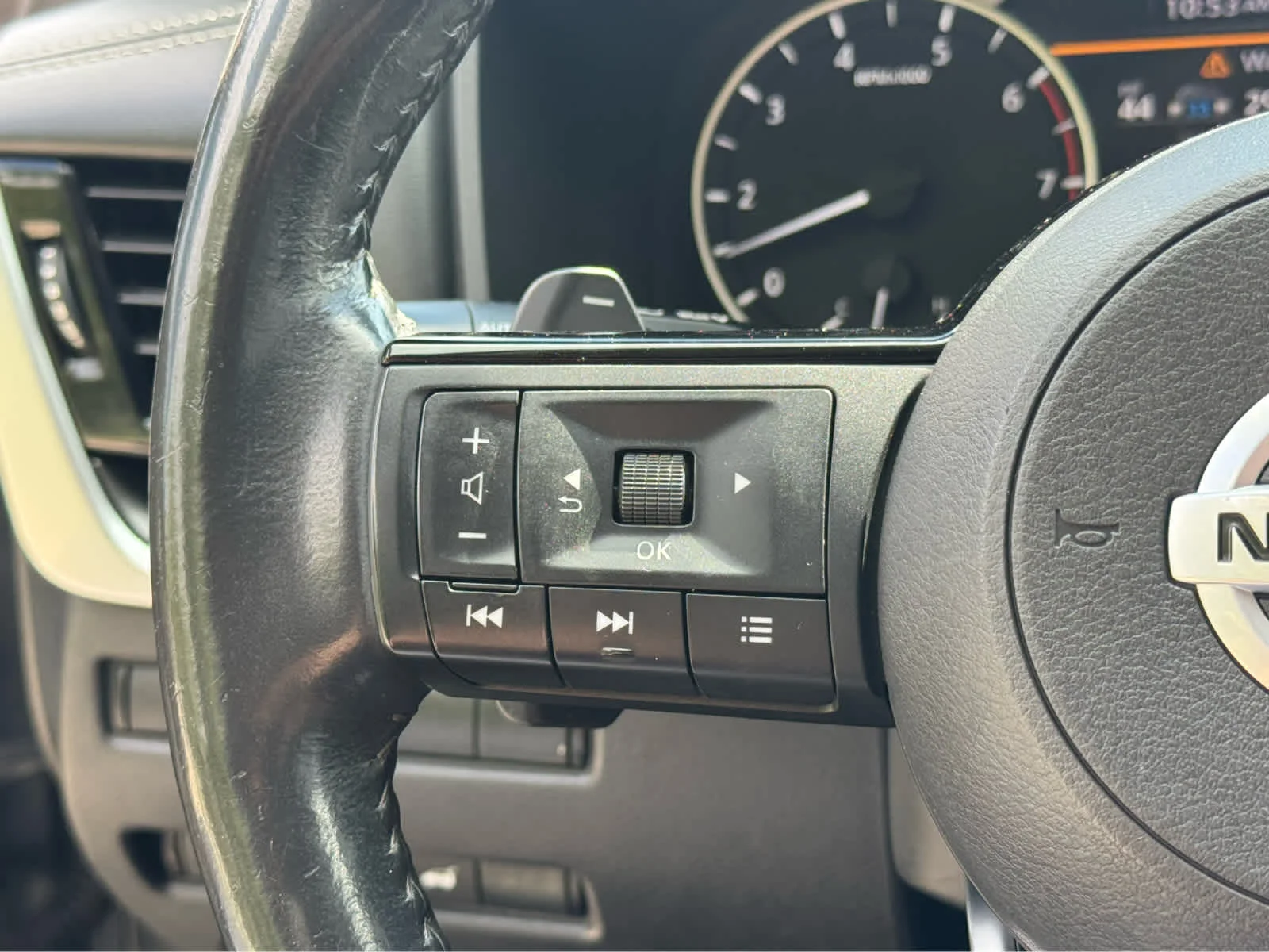 Used 2021 Gun Metallic Nissan SV image 24