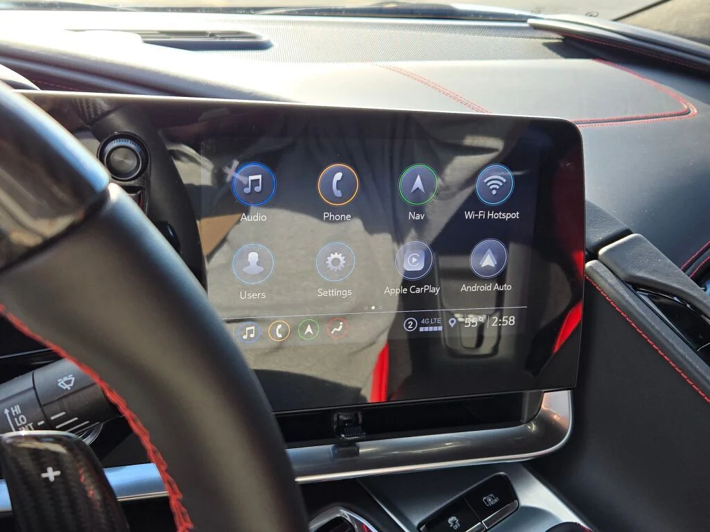 Used 2023 White Chevrolet Z06 image 21