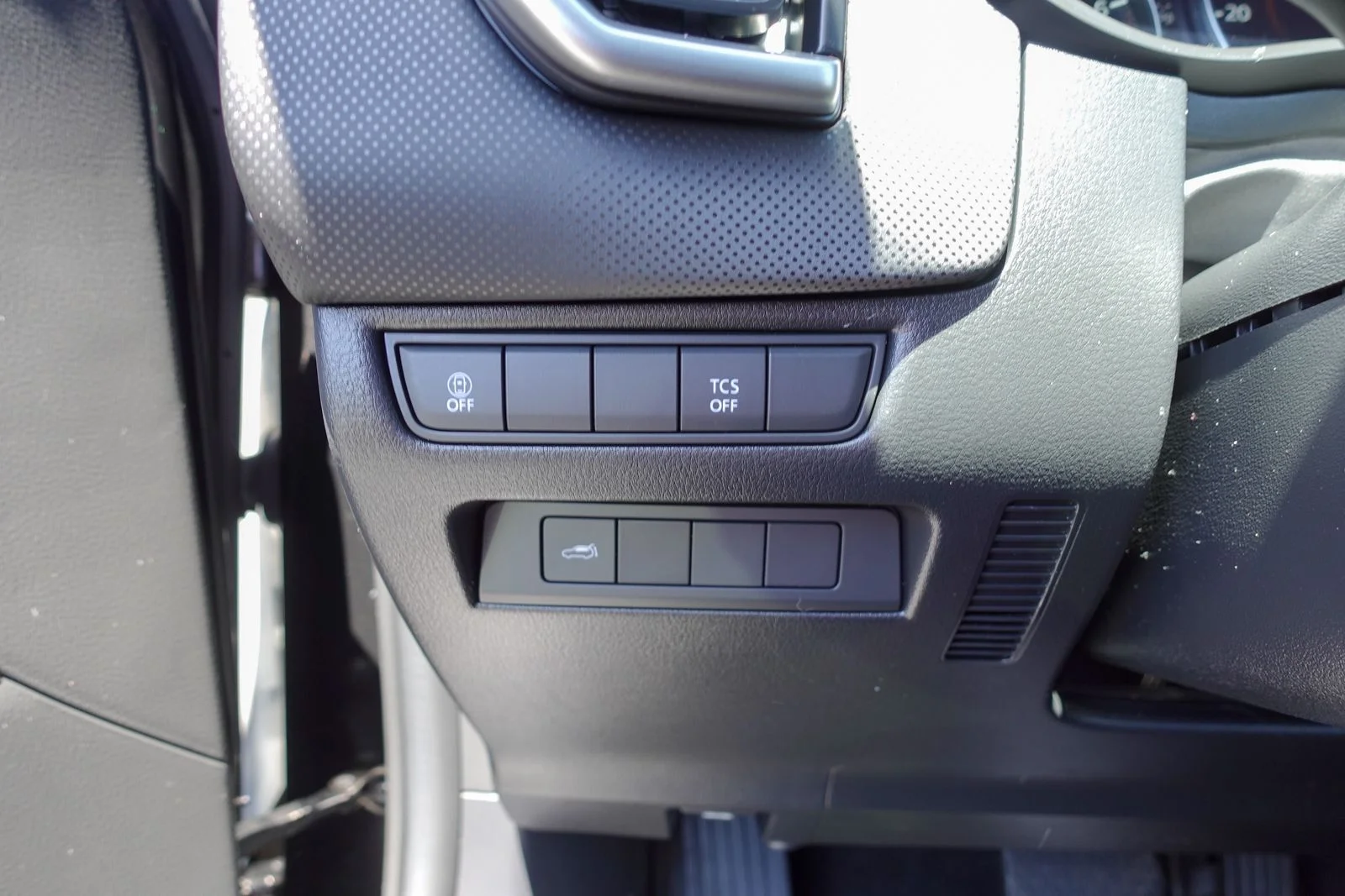 Certified Used 2025 Jet Black Mica Mazda 2.5 S Preferred Package image 18