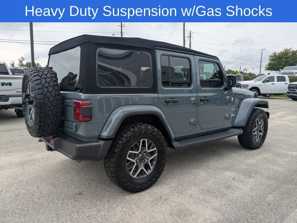 Used 2024 Gray Jeep Sahara image 4