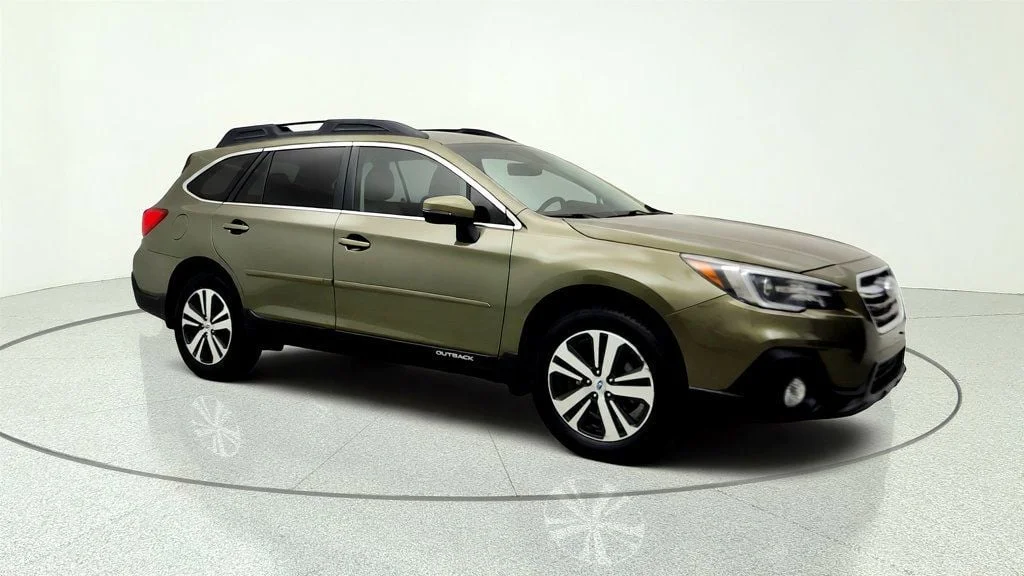 Used 2018 Wilderness Green Metallic Subaru 2.5i Limited w/ EyeSight & Navigation Package image 3