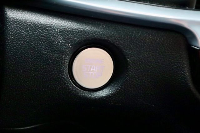 Used 2025 Red Kia X-Line SX Prestige image 11