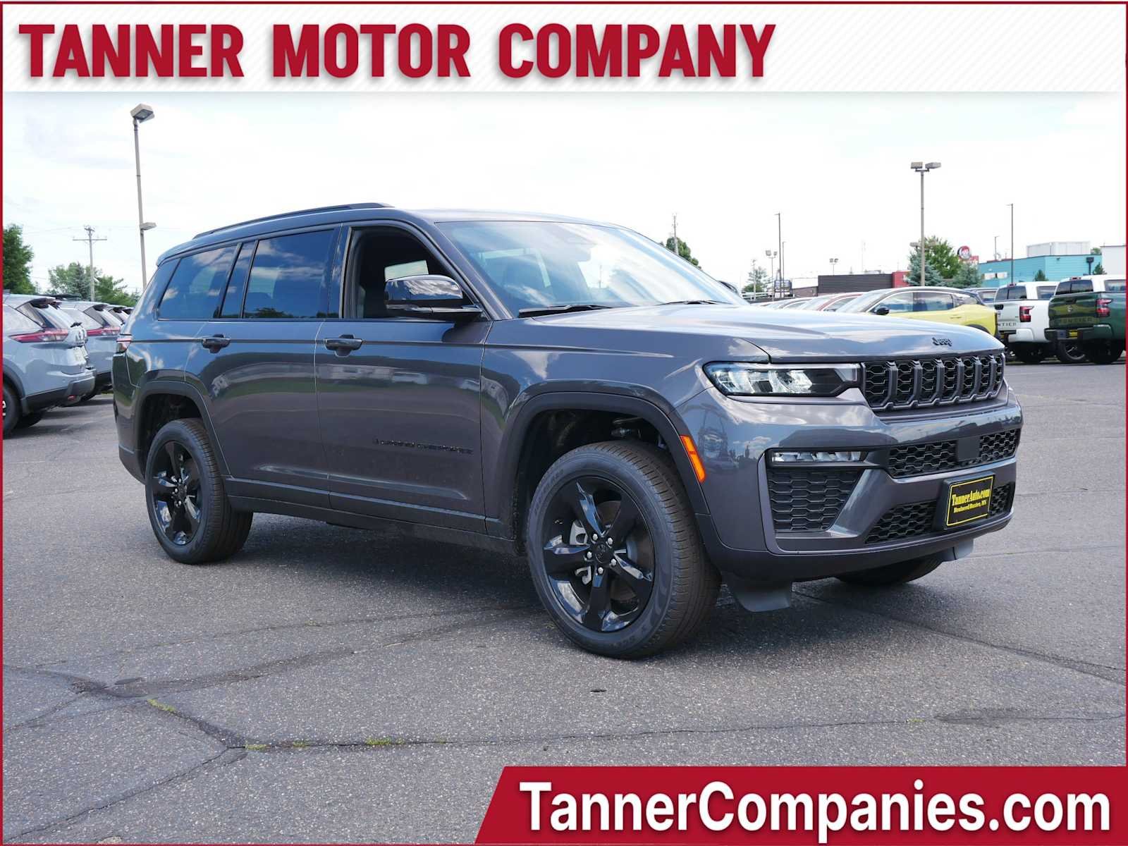 Bright White Clear-Coat Exterior Paint 2026 Jeep Grand Cherokee SUV / Crossover Four-Wheel Drive