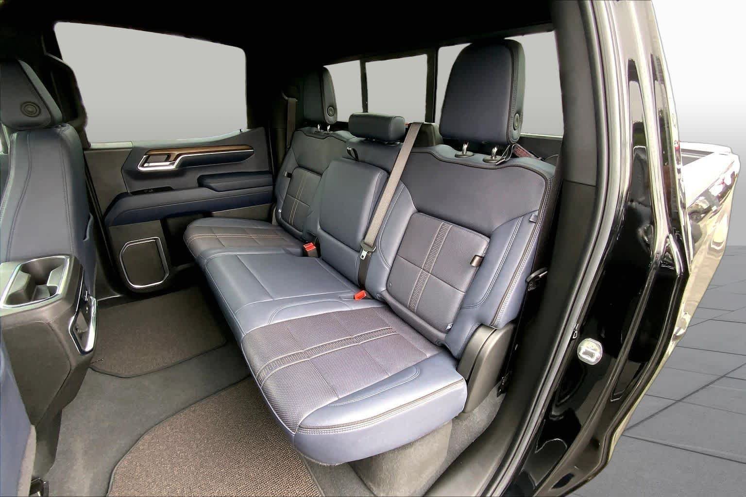 Used 2024 Black Chevrolet High Country image 20