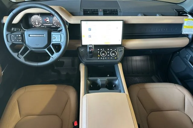 New 2026 Carpathian Grey Land Rover X-Dynamic SE image 12