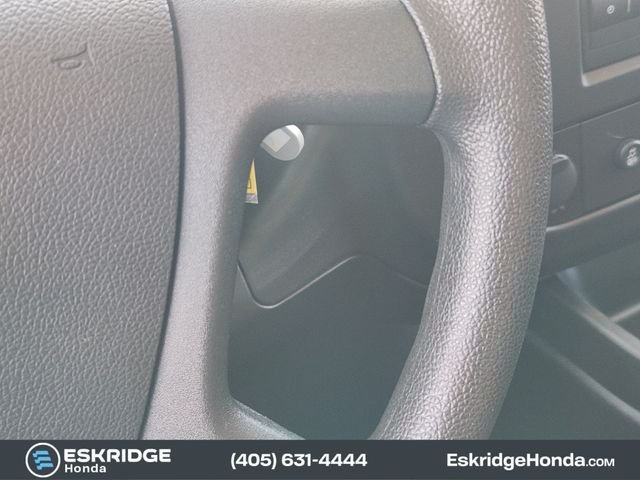 Used 2022 White GMC Work Van image 29
