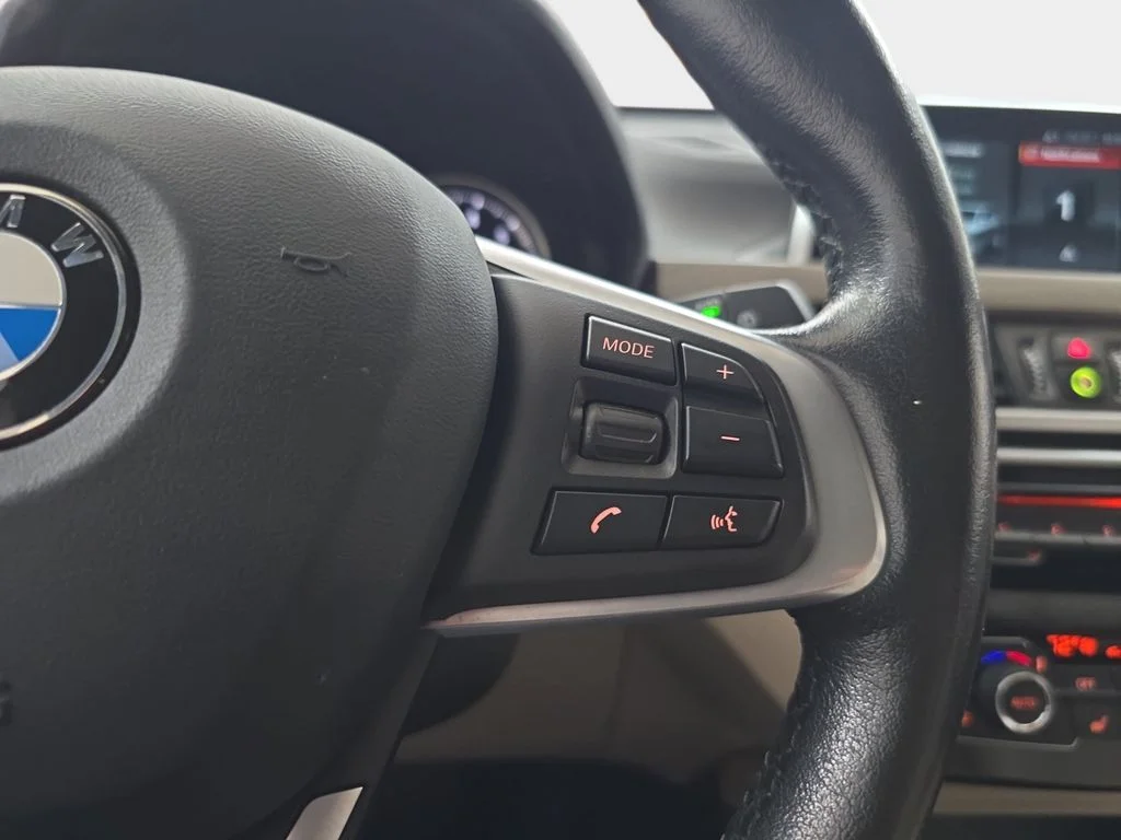 Used 2019 Mediterranean Blue Metallic BMW xDrive28i image 21