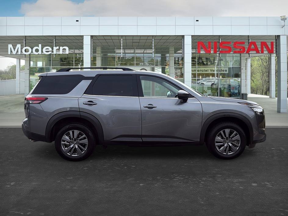 Used 2025 Super Black Nissan SV image 6