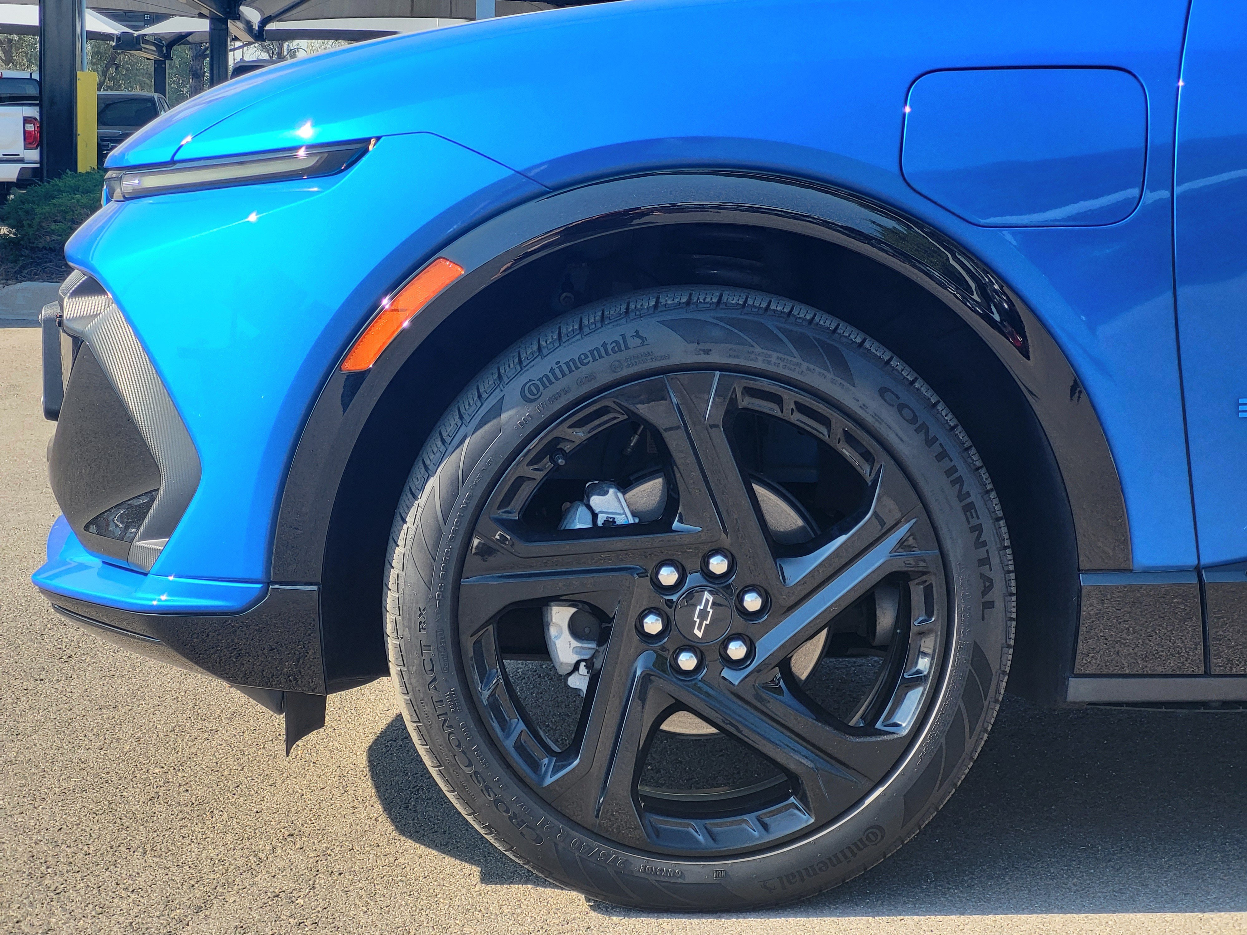 2025 Chevrolet Equinox EV RS - Photo 9